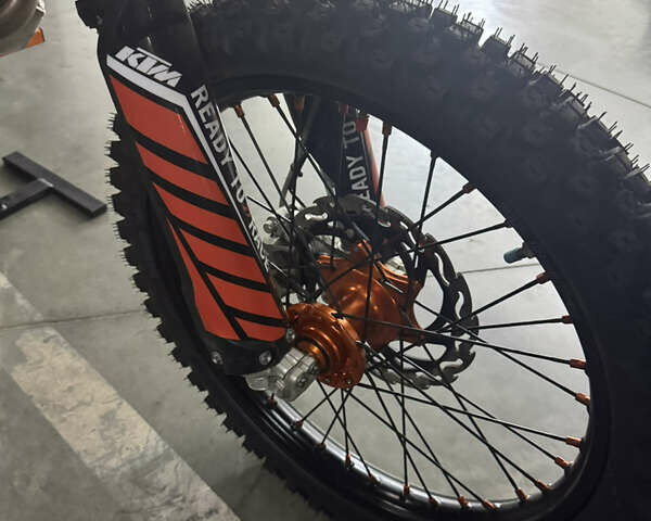 КТМ EXC 250 2018 в Одессе на Automoto.ua Оранжевый КТМ EXC 250, объемом двигателя 0.25 л и пробегом 2 тыс. км за 7000 $, фото 6 на Automoto.ua