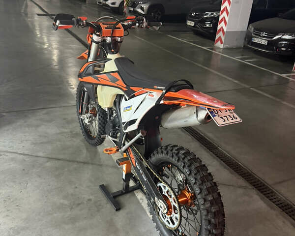 КТМ EXC 250 2018 в Одессе на Automoto.ua Оранжевый КТМ EXC 250, объемом двигателя 0.25 л и пробегом 2 тыс. км за 7000 $, фото 4 на Automoto.ua