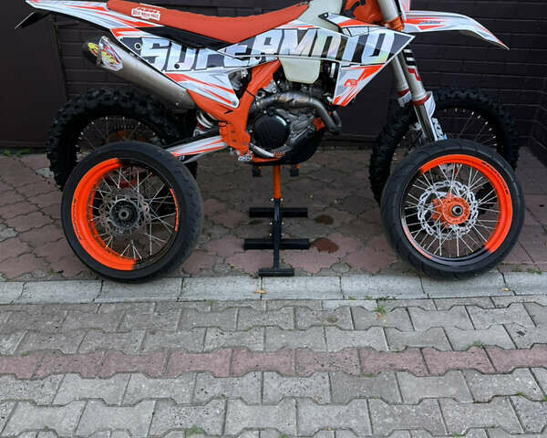 Белый КТМ EXC 450, объемом двигателя 0.45 л и пробегом 6 тыс. км за 11300 $, фото 6 на Automoto.ua