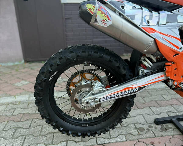 Белый КТМ EXC 450, объемом двигателя 0.45 л и пробегом 6 тыс. км за 11300 $, фото 4 на Automoto.ua
