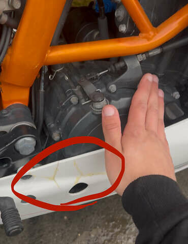 Белый КТМ RC 390, объемом двигателя 0.37 л и пробегом 30 тыс. км за 3333 $, фото 7 на Automoto.ua