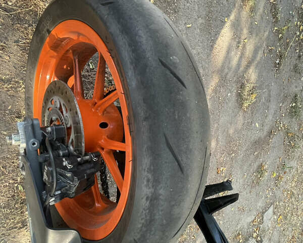 Черный КТМ RC 390, объемом двигателя 0.37 л и пробегом 33 тыс. км за 3700 $, фото 8 на Automoto.ua