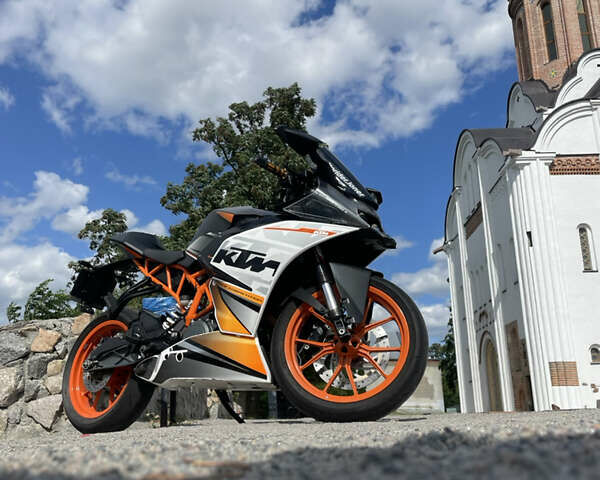 Черный КТМ RC 390, объемом двигателя 0.37 л и пробегом 33 тыс. км за 3700 $, фото 3 на Automoto.ua