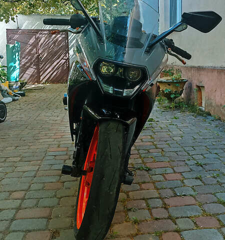 Чорний КТМ RC 390, об'ємом двигуна 0.37 л та пробігом 5 тис. км за 4200 $, фото 5 на Automoto.ua