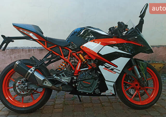 Чорний КТМ RC 390, об'ємом двигуна 0.37 л та пробігом 5 тис. км за 4200 $, фото 1 на Automoto.ua