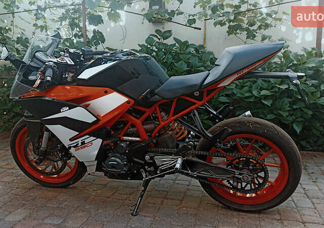 Чорний КТМ RC 390, об'ємом двигуна 0.37 л та пробігом 5 тис. км за 4200 $, фото 3 на Automoto.ua