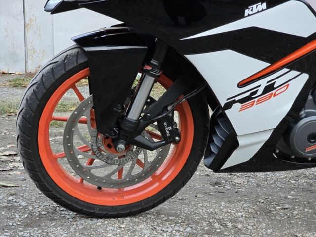 КТМ RC 390, объемом двигателя 0.37 л и пробегом 0 тыс. км за 3799 $, фото 12 на Automoto.ua