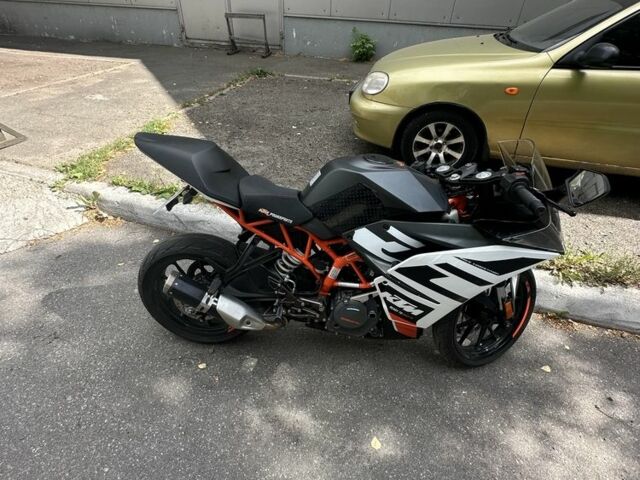 КТМ RC 390, объемом двигателя 0.39 л и пробегом 0 тыс. км за 3300 $, фото 2 на Automoto.ua
