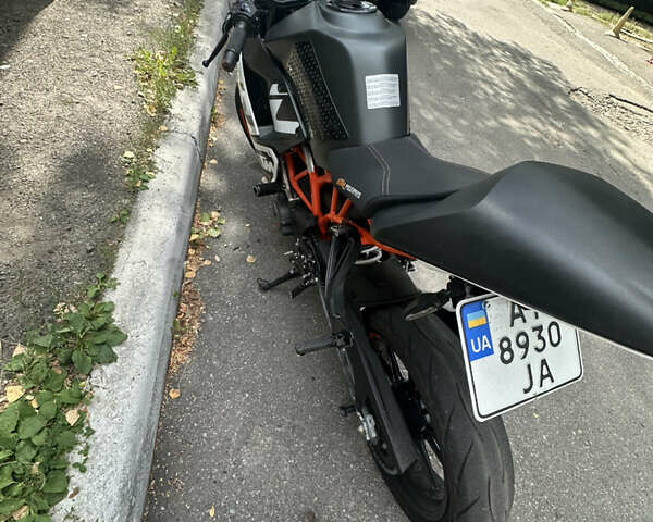 КТМ RC 390, объемом двигателя 0.39 л и пробегом 8 тыс. км за 3300 $, фото 4 на Automoto.ua