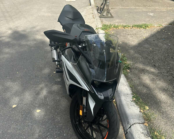 КТМ RC 390, объемом двигателя 0.39 л и пробегом 8 тыс. км за 3300 $, фото 2 на Automoto.ua