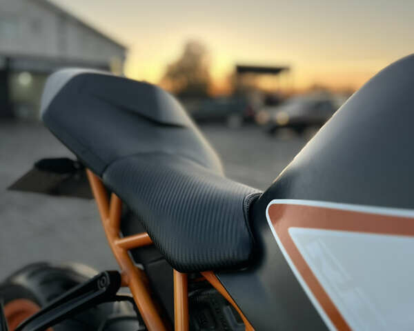 Жовтий КТМ RC 390, об'ємом двигуна 0.4 л та пробігом 21 тис. км за 4000 $, фото 2 на Automoto.ua