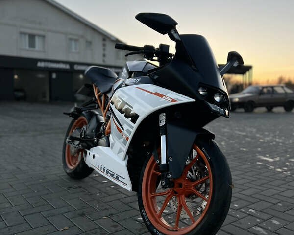 Жовтий КТМ RC 390, об'ємом двигуна 0.4 л та пробігом 21 тис. км за 4000 $, фото 1 на Automoto.ua