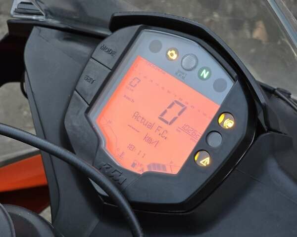 КТМ RC 390 2017 у Тернополі на Automoto.ua Помаранчевий КТМ RC 390, об'ємом двигуна 0.37 л та пробігом 10 тис. км за 3999 $, фото 9 на Automoto.ua