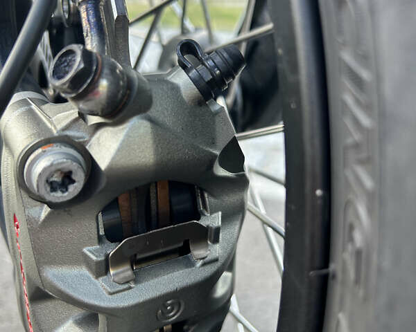 Помаранчевий КТМ SMC 690R, об'ємом двигуна 0.69 л та пробігом 32 тис. км за 9000 $, фото 10 на Automoto.ua