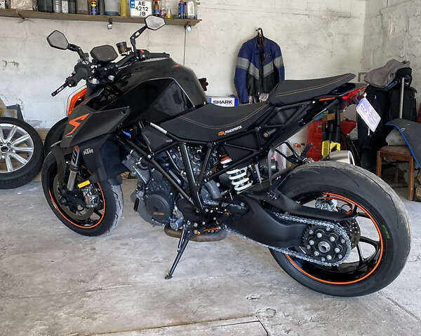 Чорний КТМ Super Duke 1290, об'ємом двигуна 1.3 л та пробігом 25 тис. км за 12000 $, фото 6 на Automoto.ua