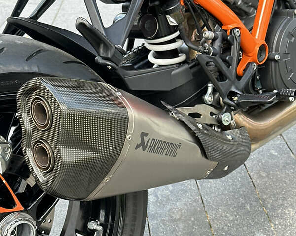 Черный КТМ Super Duke 1290, объемом двигателя 1.3 л и пробегом 4 тыс. км за 18100 $, фото 2 на Automoto.ua