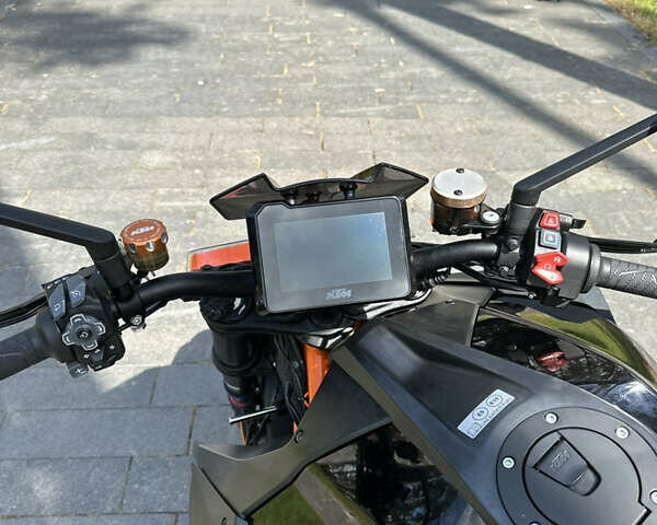 Черный КТМ Super Duke 1290, объемом двигателя 1.3 л и пробегом 4 тыс. км за 18100 $, фото 9 на Automoto.ua