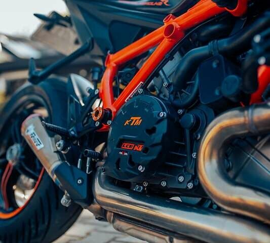 КТМ Super Duke 1290, объемом двигателя 0 л и пробегом 10 тыс. км за 18299 $, фото 13 на Automoto.ua