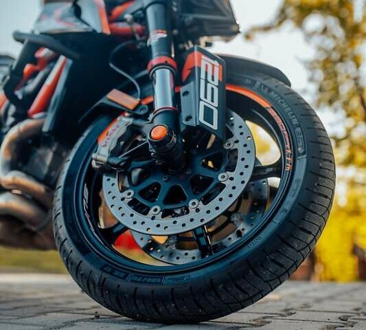 КТМ Super Duke 1290, объемом двигателя 0 л и пробегом 10 тыс. км за 18299 $, фото 9 на Automoto.ua