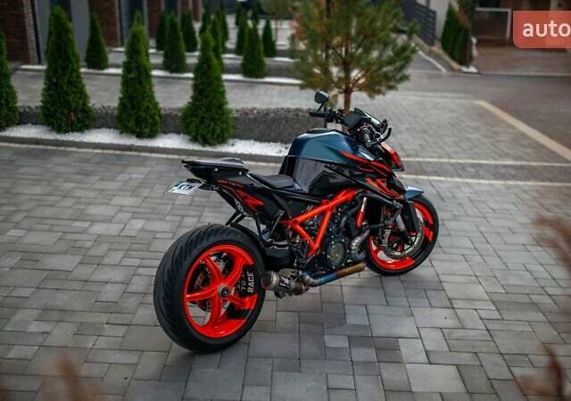 КТМ Super Duke 1290, объемом двигателя 0 л и пробегом 7 тыс. км за 20000 $, фото 3 на Automoto.ua