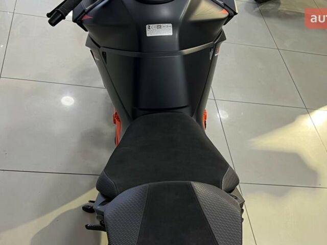 КТМ Super Duke 1390 R EVO 2024 года купить новое авто КТМ Super Duke 1390 R EVO 2024 года от официального дилера MOTO-PULSE КТМ фото