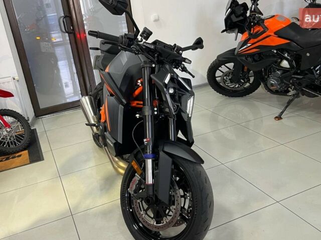 КТМ Super Duke 1390 R EVO 2024 года купить новое авто КТМ Super Duke 1390 R EVO 2024 года от официального дилера MOTO-PULSE КТМ фото