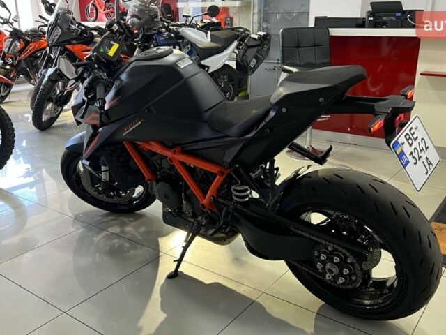 КТМ Super Duke 1390 R EVO 2024 года купить новое авто КТМ Super Duke 1390 R EVO 2024 года от официального дилера MOTO-PULSE КТМ фото