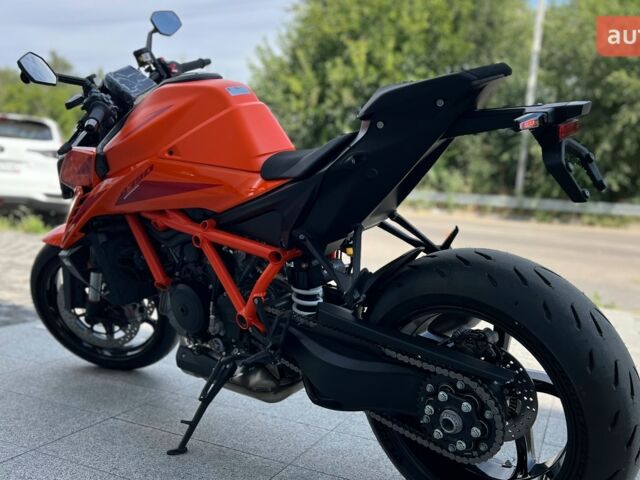 купить новое авто КТМ Super Duke 1390R 2024 года от официального дилера Дніпромотор КТМ фото