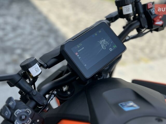 купить новое авто КТМ Super Duke 1390R 2024 года от официального дилера Дніпромотор КТМ фото