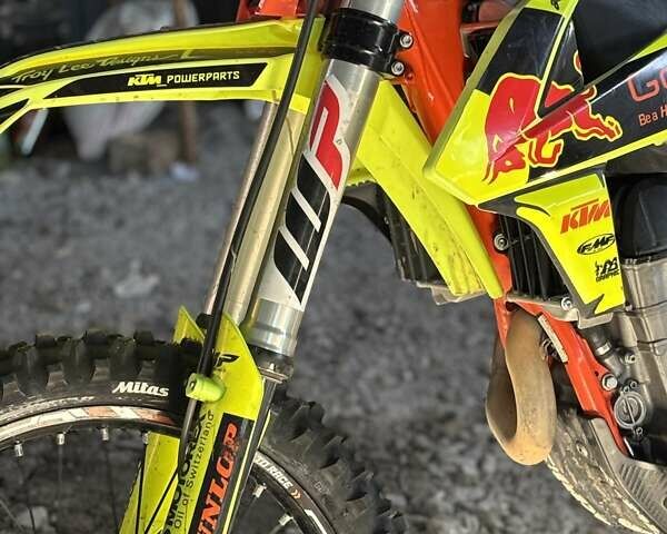 Желтый КТМ SX-F 450, объемом двигателя 0 л и пробегом 240 тыс. км за 5600 $, фото 2 на Automoto.ua