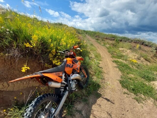 КТМ SX 125, объемом двигателя 0.13 л и пробегом 0 тыс. км за 2300 $, фото 8 на Automoto.ua