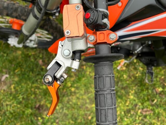 КТМ SX 250, объемом двигателя 0.25 л и пробегом 0 тыс. км за 4200 $, фото 19 на Automoto.ua