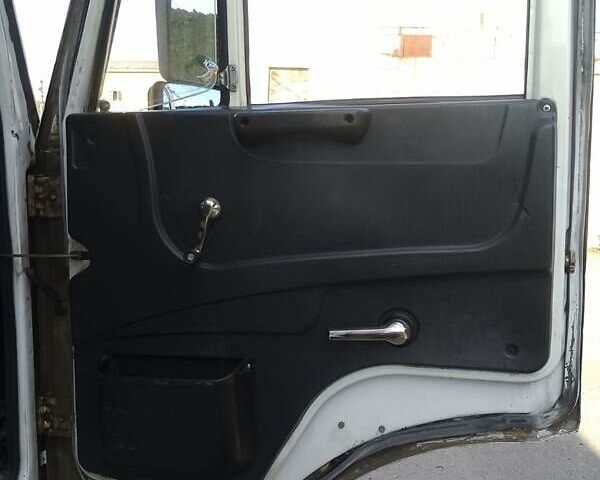 Білий КамАЗ 4308, об'ємом двигуна 4.46 л та пробігом 350 тис. км за 10000 $, фото 9 на Automoto.ua