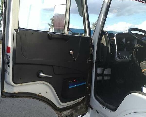 Білий КамАЗ 4308, об'ємом двигуна 4.46 л та пробігом 350 тис. км за 10000 $, фото 8 на Automoto.ua