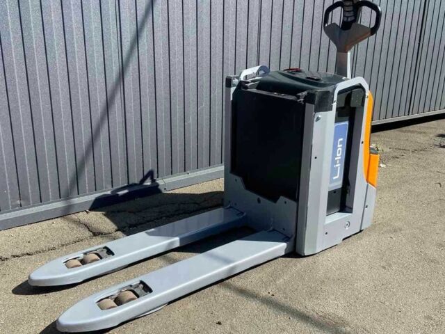КамАЗ 4310, об'ємом двигуна 10.85 л та пробігом 0 тис. км за 3950 $, фото 3 на Automoto.ua
