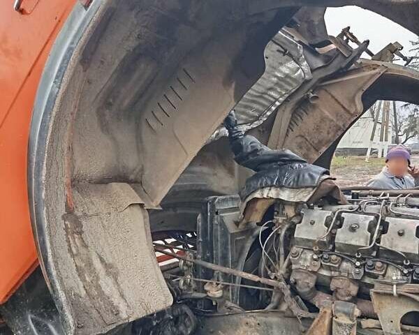 Оранжевый КамАЗ 51102, объемом двигателя 10.85 л и пробегом 187 тыс. км за 4800 $, фото 11 на Automoto.ua