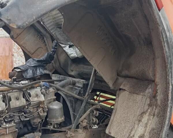 Оранжевый КамАЗ 51102, объемом двигателя 10.85 л и пробегом 187 тыс. км за 4800 $, фото 2 на Automoto.ua