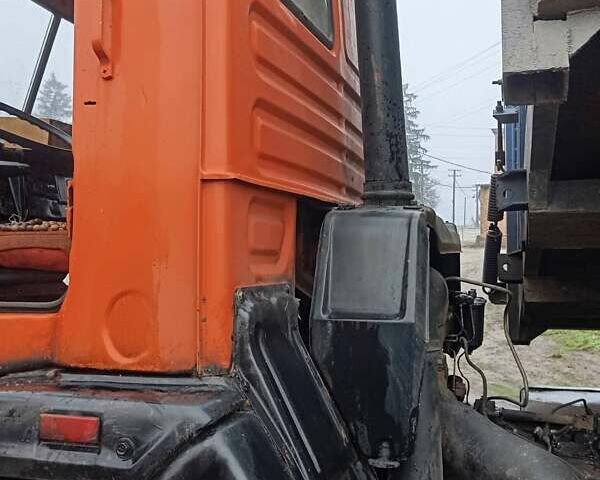 Оранжевый КамАЗ 51102, объемом двигателя 10.85 л и пробегом 187 тыс. км за 4800 $, фото 3 на Automoto.ua