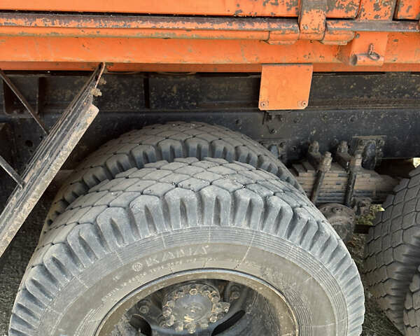 Помаранчевий КамАЗ 51102, об'ємом двигуна 0 л та пробігом 90 тис. км за 14200 $, фото 8 на Automoto.ua