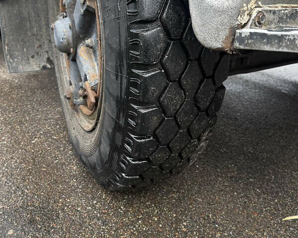 Зеленый КамАЗ 5310, объемом двигателя 10.8 л и пробегом 400 тыс. км за 6000 $, фото 4 на Automoto.ua