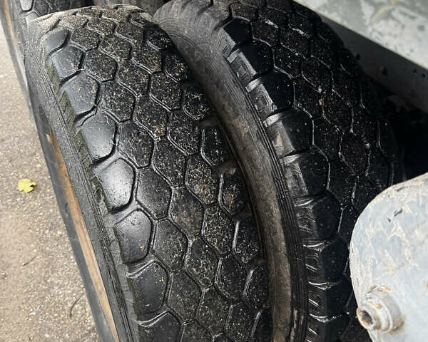 Зеленый КамАЗ 5310, объемом двигателя 10.8 л и пробегом 400 тыс. км за 6000 $, фото 5 на Automoto.ua