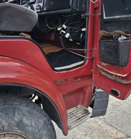 Красный КамАЗ 53212, объемом двигателя 10.85 л и пробегом 100 тыс. км за 15500 $, фото 14 на Automoto.ua