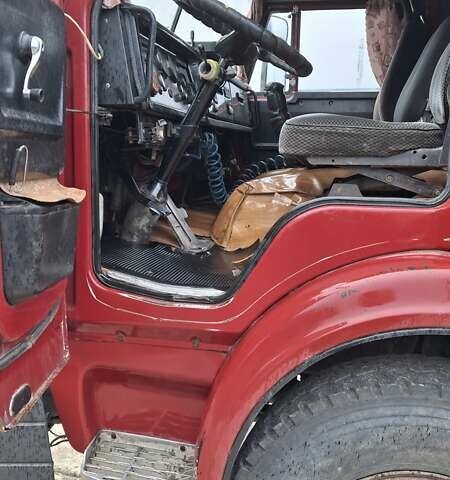 Красный КамАЗ 53212, объемом двигателя 10.85 л и пробегом 100 тыс. км за 15500 $, фото 10 на Automoto.ua