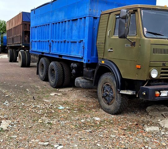 КамАЗ 53212 1985 в Николаеве на Automoto.ua КамАЗ 53212, объемом двигателя 10.9 л и пробегом 30 тыс. км за 11000 $, фото 1 на Automoto.ua