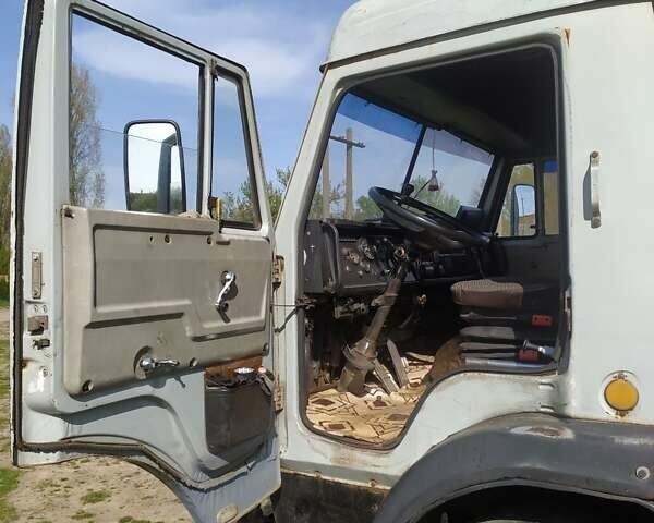 Серый КамАЗ 53212, объемом двигателя 0 л и пробегом 100 тыс. км за 5000 $, фото 9 на Automoto.ua