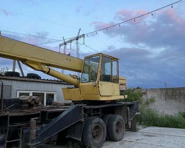 Зеленый КамАЗ 53212, объемом двигателя 10.85 л и пробегом 999 тыс. км за 9000 $, фото 5 на Automoto.ua