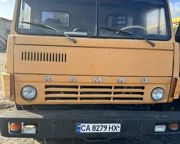 Желтый КамАЗ 53213, объемом двигателя 10.85 л и пробегом 100 тыс. км за 6200 $, фото 1 на Automoto.ua