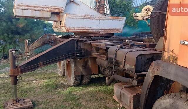 Оранжевый КамАЗ 53213, объемом двигателя 10.85 л и пробегом 100 тыс. км за 7600 $, фото 4 на Automoto.ua