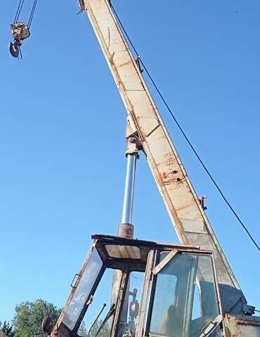 Оранжевый КамАЗ 53213, объемом двигателя 10.85 л и пробегом 100 тыс. км за 7600 $, фото 2 на Automoto.ua