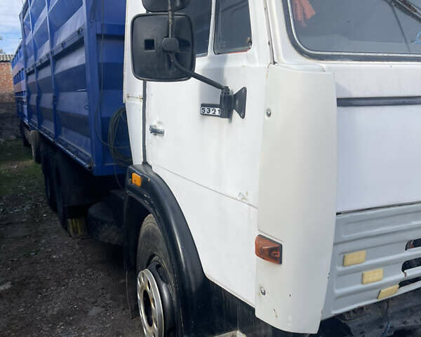 Белый КамАЗ 53215, объемом двигателя 0 л и пробегом 100 тыс. км за 12000 $, фото 1 на Automoto.ua